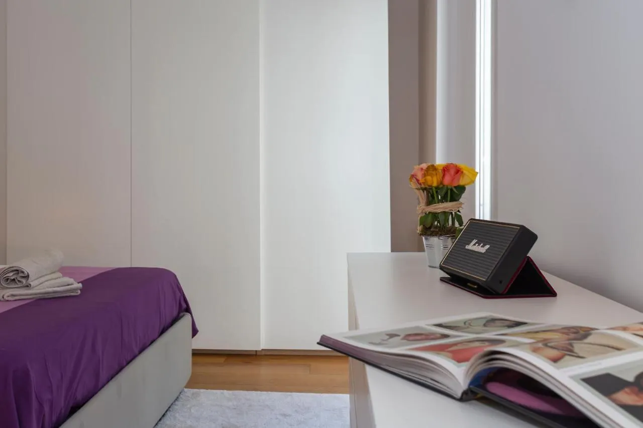 Apartament Castaldi 18 - Milano In Tasca 0*, Mediolan