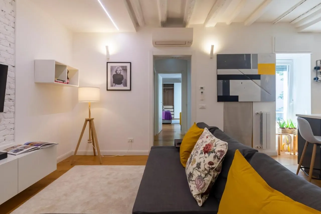 Castaldi 18 - Milano In Tasca Apartment 0*, Milan Italy